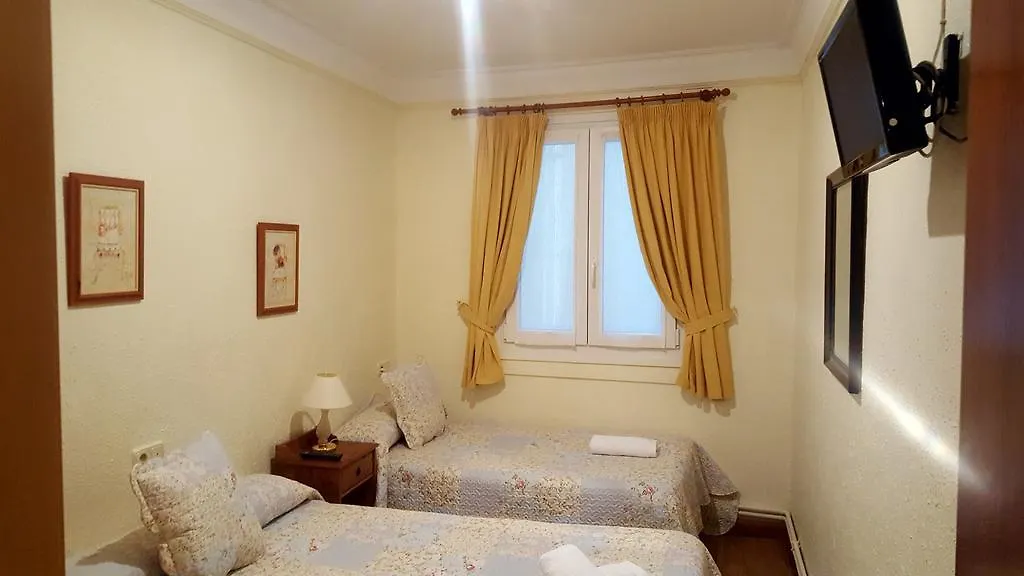 Pension Ibai San Sebastián 0*,  España